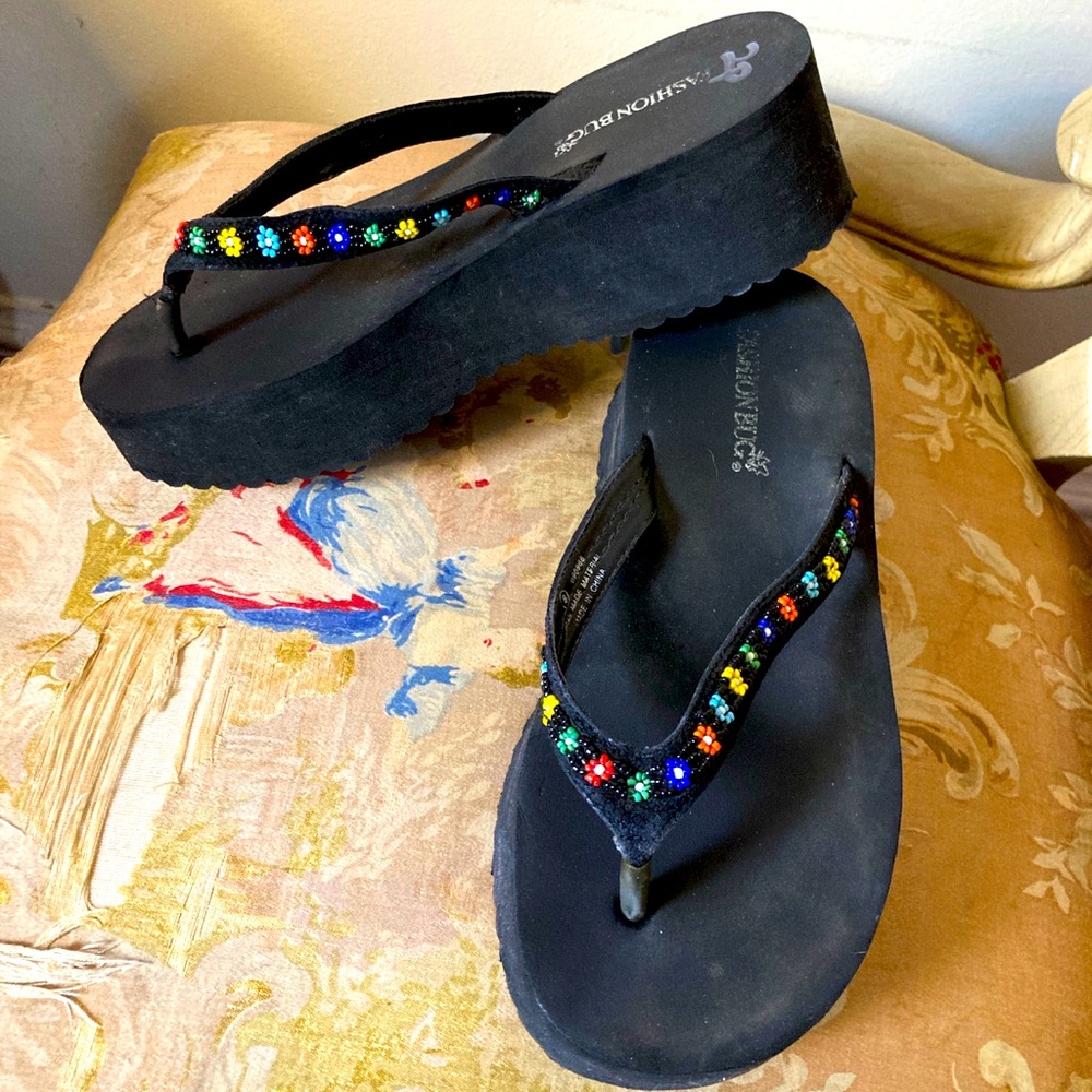 Vintage Y2K / 90s Flower Power Platform Sandals - Picture 1 of 3